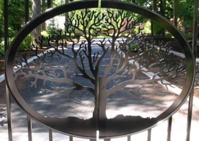 plasma-cut-steel-gate-ornament-tree